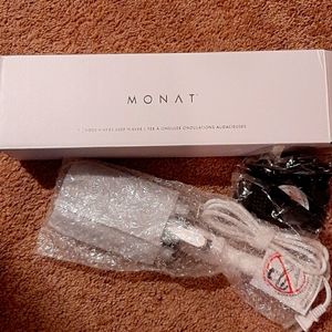 Monat Wave Wand Hair Iron